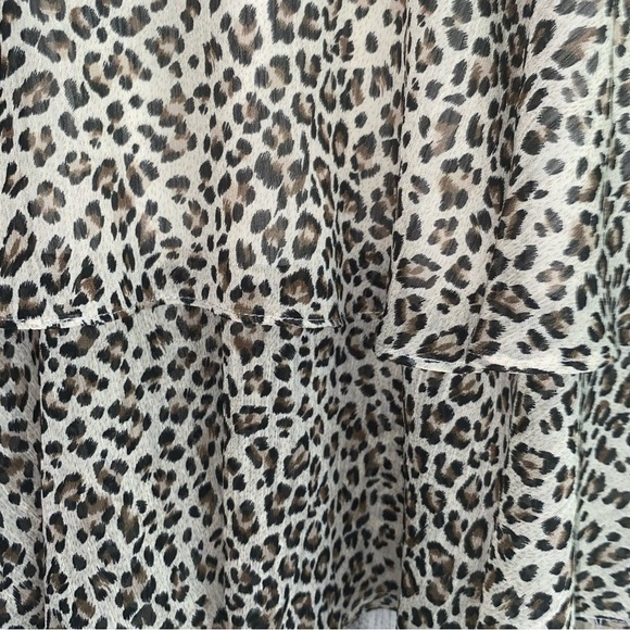 She & Sky Born With It Leopard Sleeveless Blouse - Picture 5 of 7